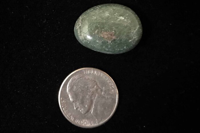 Comparing Aventurine stones to a nickel