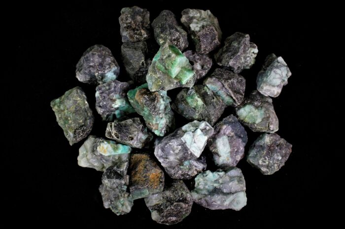 emerald crystal rough stone